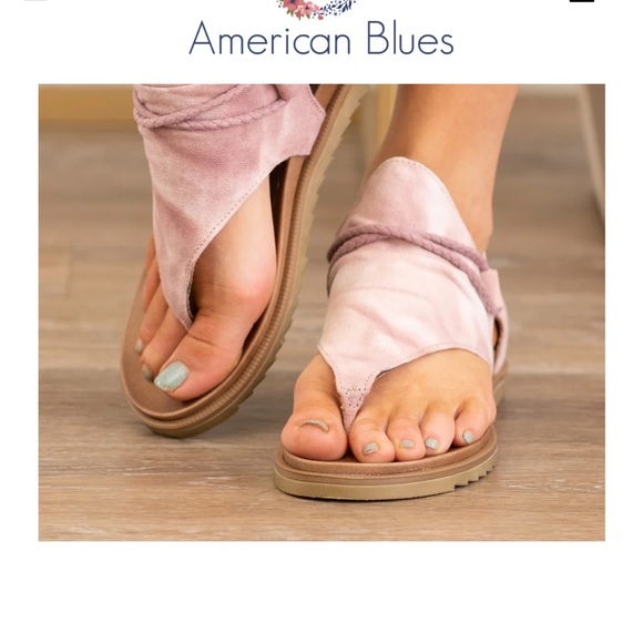 Very G dusty rose sandals. - Picture 5 of 5